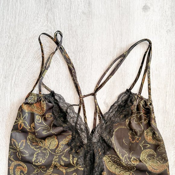 FREE PEOPLE Y2K Boho Butterfly Strappy Lace Detail Camisole Slip Vest Top NWT L - Picture 4 of 8